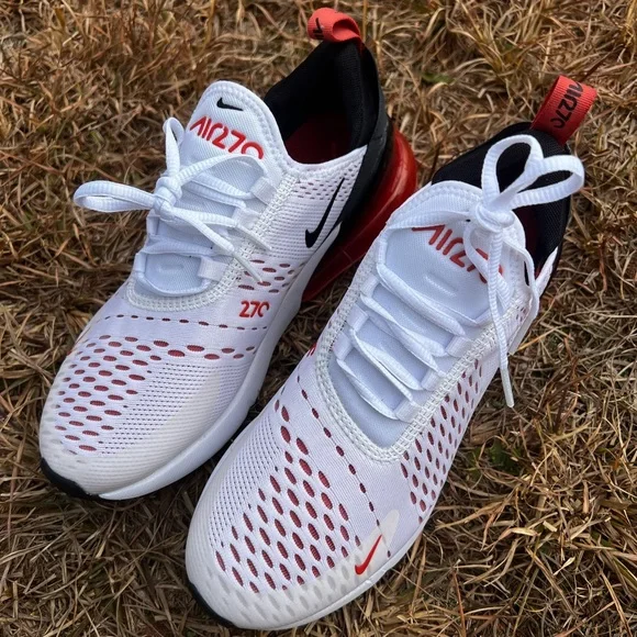 NEW Nike size 6 Mens Air Max 270 Mantra Orange shoes